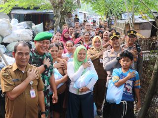 Dari Rumah Ke Rumah, Kapolres Metro Tangerang Kota Dekatkan Polisi Dengan Warga Tanah Tinggi
