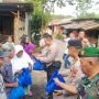 Sambangi Permukiman Padat Di Cibodas, Polisi Bagikan Sembako Dan Ingatkan Bahaya Narkoba