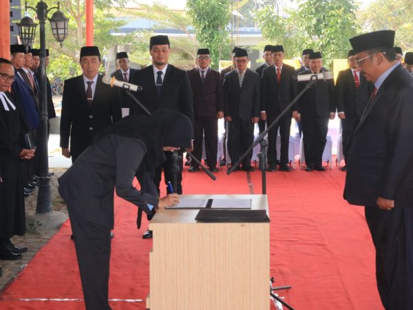 Bupati Sukabumi H. Asep Japar Lantik Camat Dan  Pejabat Sekaligus Promosi Wisata Gadobangkong