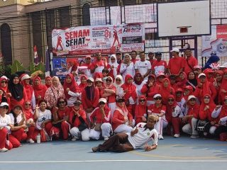 Senam Sehat Bersama Kelurahan Bojong Nangka Semarakkan HUT RI ke-81